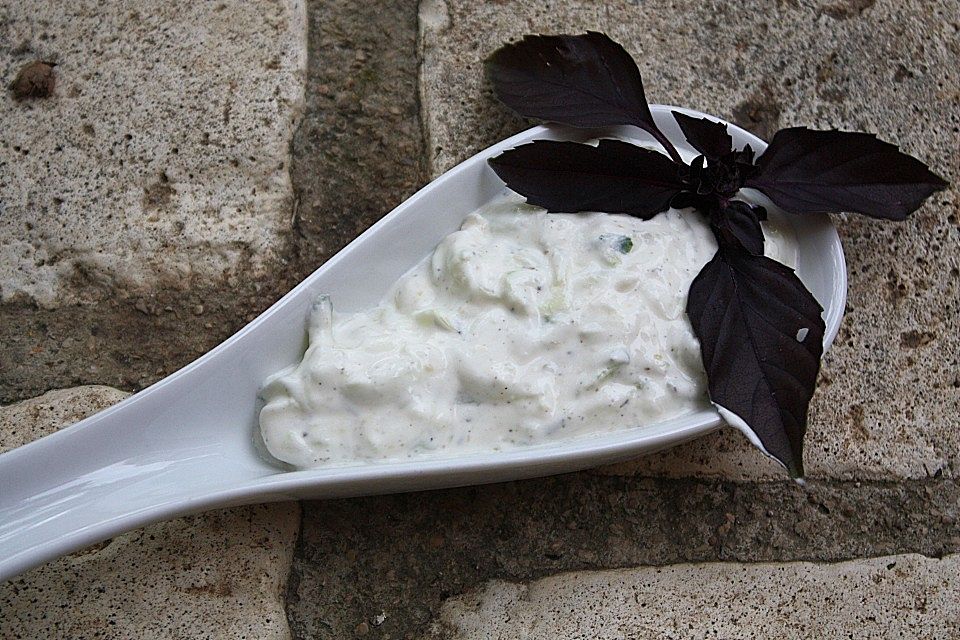 Tzaziki