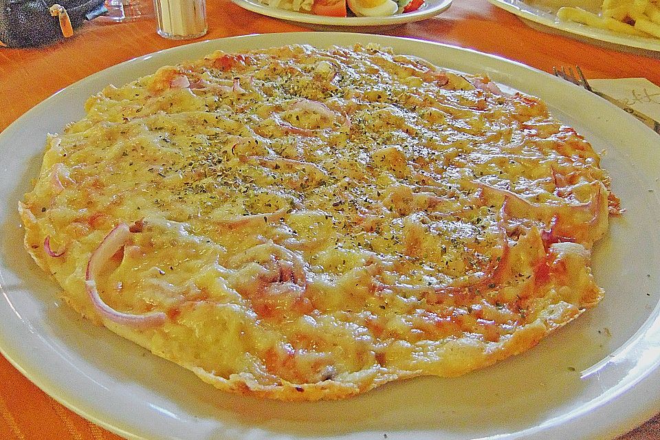 Thunfisch - Pizza