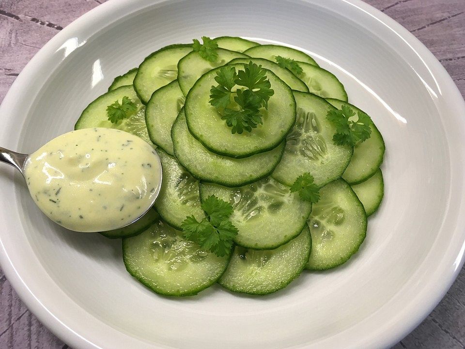 Joghurtdressing - perfekt für Gurkensalat von somfolder | Chefkoch