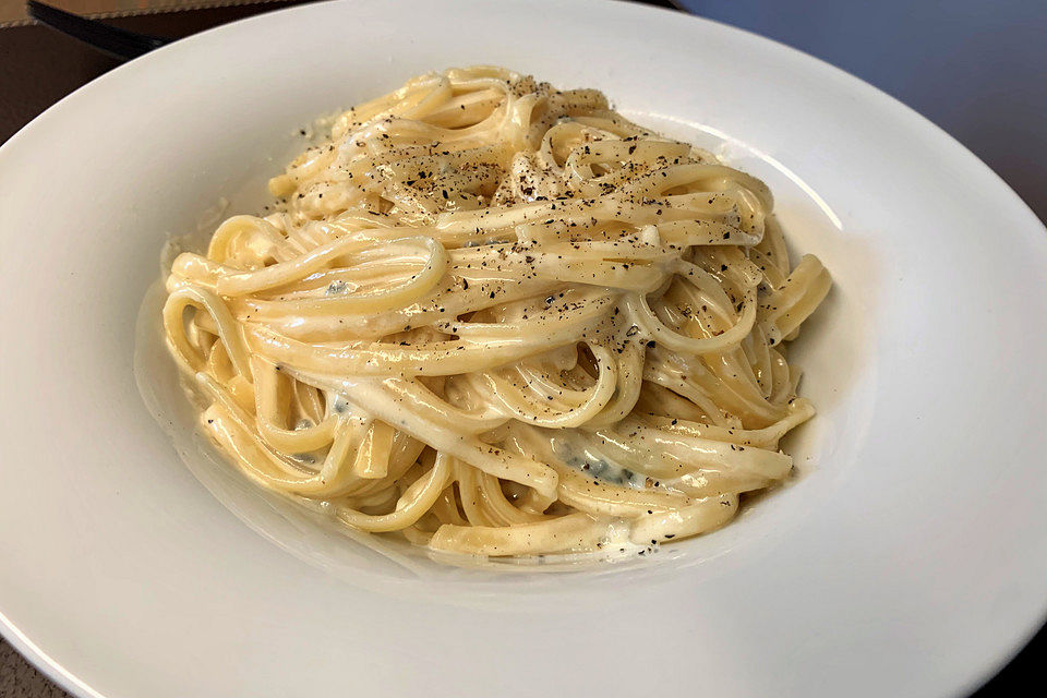 Spaghetti mit Gorgonzola - Sahne - Sauce