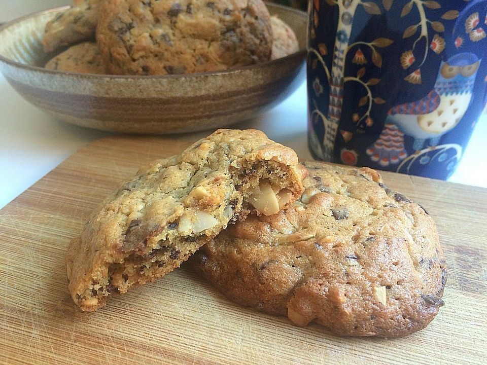 Erdnuss - Schoko - Cookies von kaddiey| Chefkoch