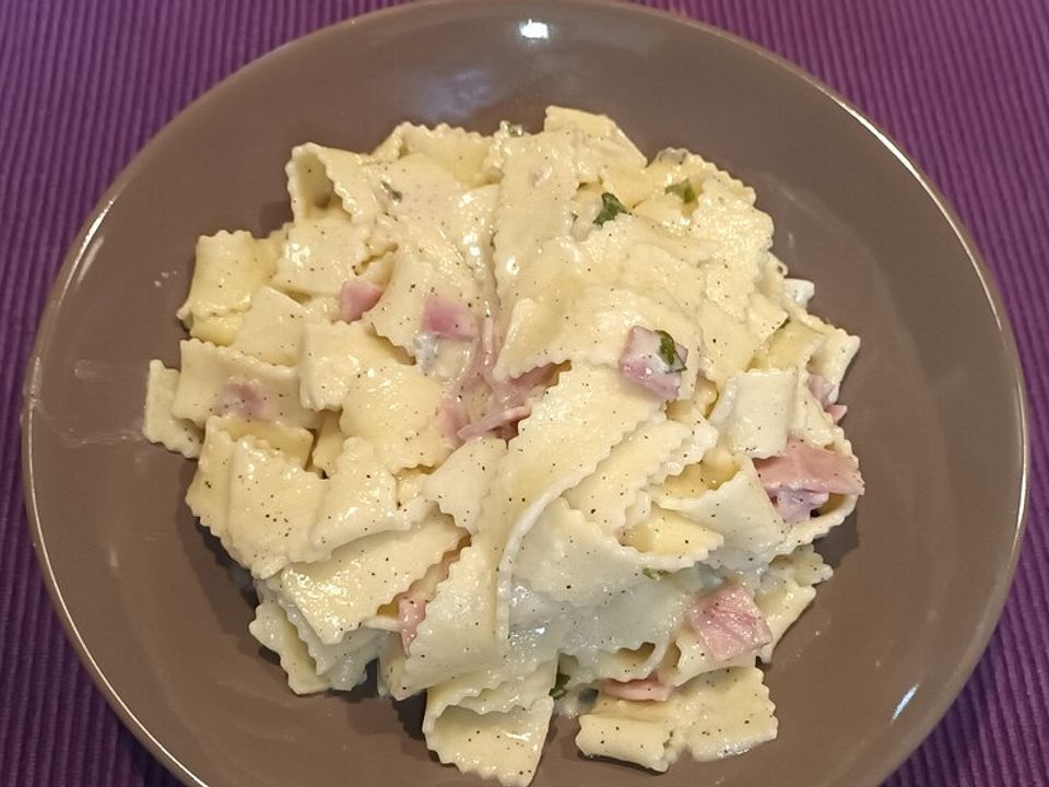 Bandnudeln mit Schinken - Sahne - Sauce von experimentiererin| Chefkoch
