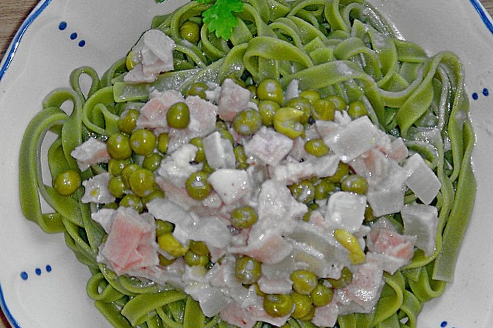 Bandnudeln mit Schinken - Sahne - Sauce