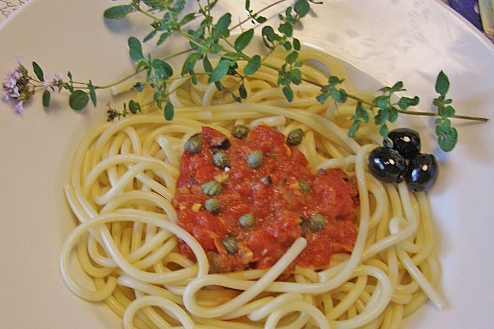 Bucatini mit Kapernsauce