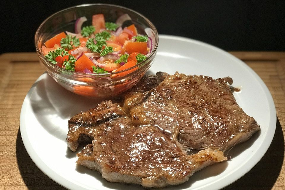 Axels Rumpsteak mit Tomatensalat