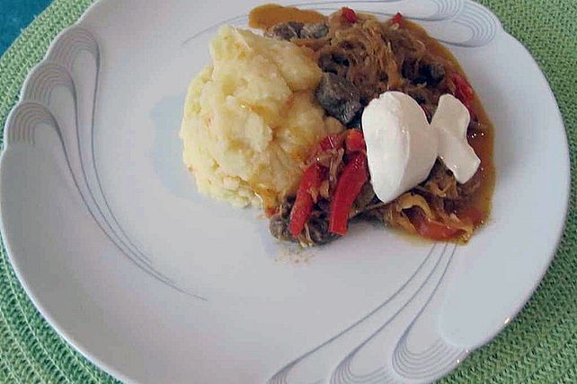 Paprika-Sauerkraut-Eintopf von Juulee| Chefkoch