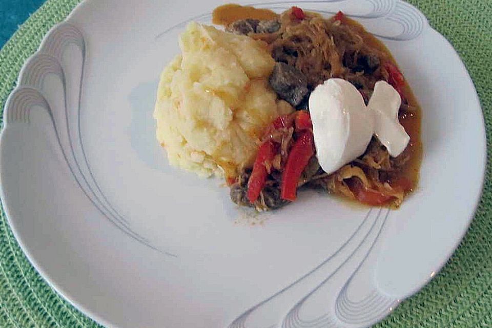 Paprika-Sauerkraut-Eintopf