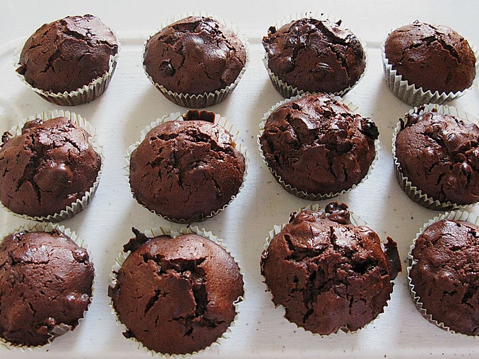 Muffins mit Schokolade und Rum - Rosinen von In_England | Chefkoch