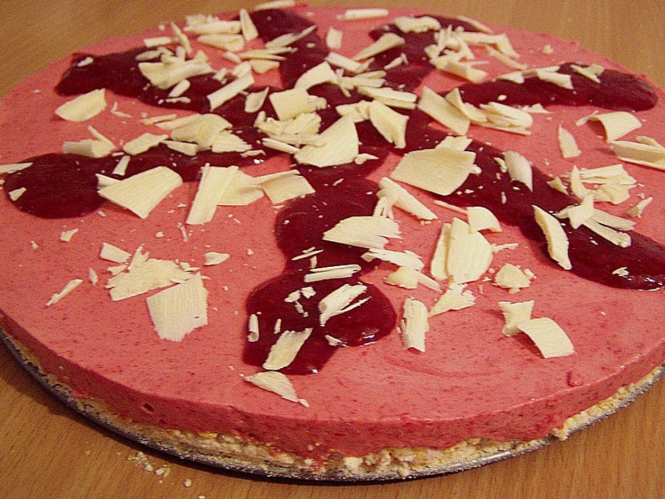 Himbeer - Baiser Torte von poeSIE_der_Sinne| Chefkoch