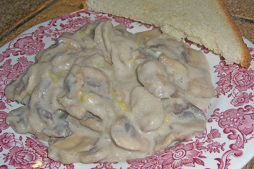 Champignons mit Knoblauchsoße