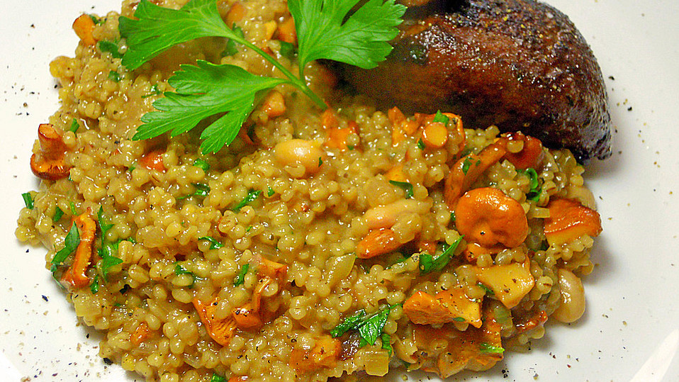 Lammkoteletts mit Graupen-Risotto und Pfifferlingen von bushcook Lammkoteletts mit Graupen-Risotto und Pfifferlingen von bushcook
