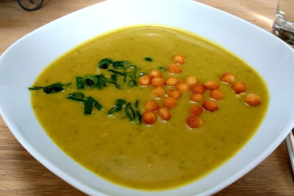 Wirsing - Kokos - Curry - Suppe