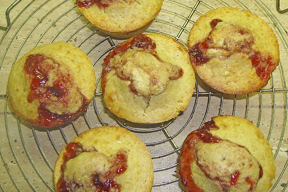 Muffins mit Marmelade