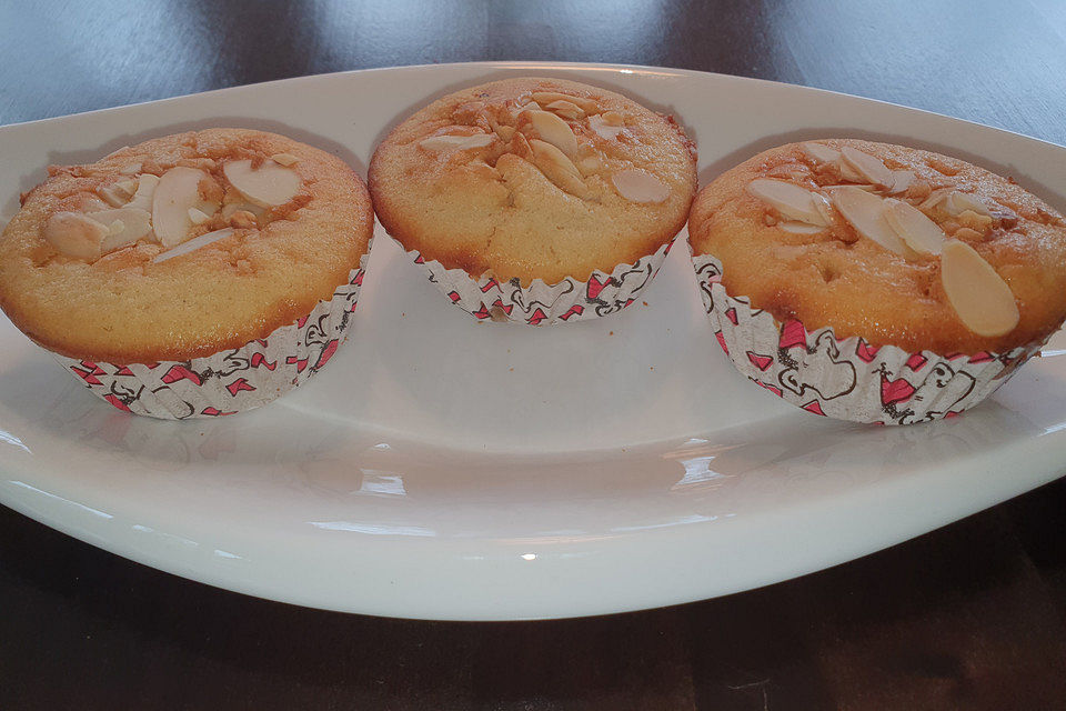 Muffins mit Marmelade