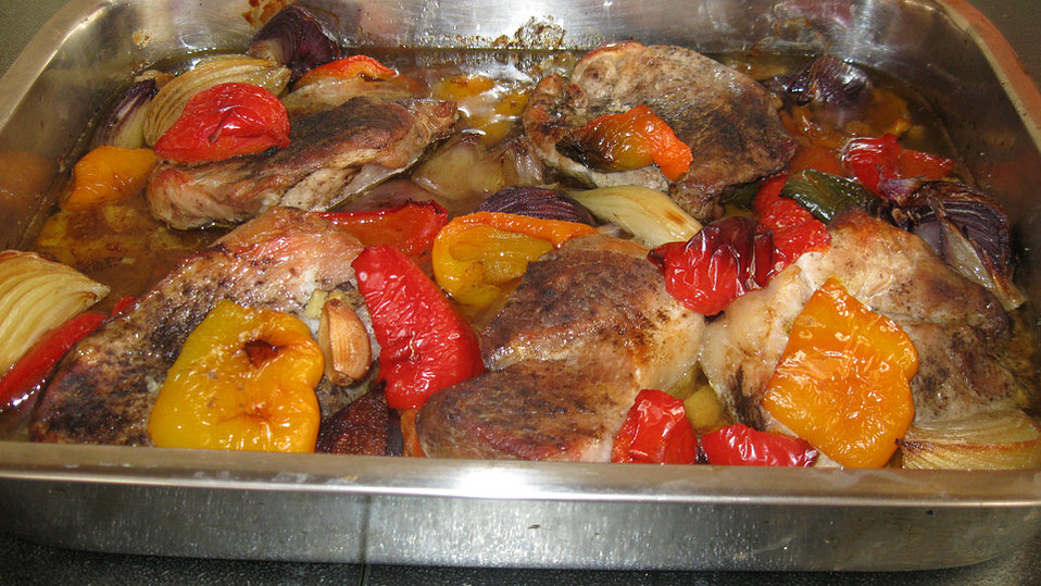 Schnitzelpfanne mit pikanter Sauce von Tin007