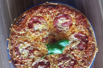 Pizza Salami Mit Knoblauch Von Micha Chefkoch Chefkoch