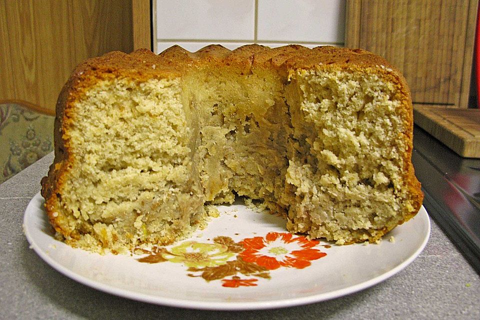 Saftiger Eierlikör - Napfkuchen