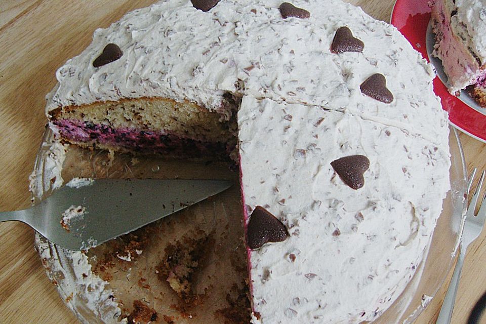 Brombeer - Stracciatella - Torte