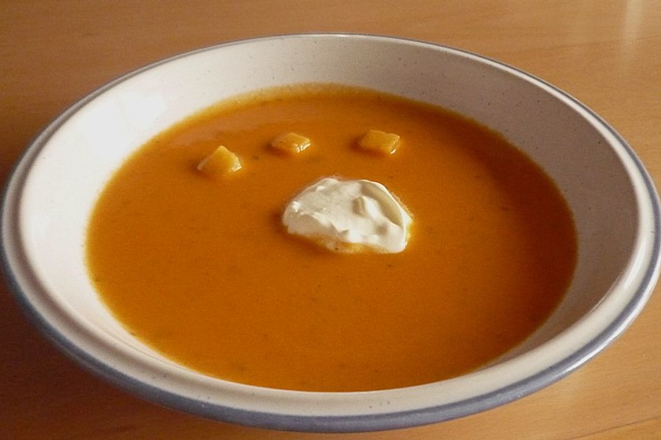 Äußerst feine Tomatencremesuppe