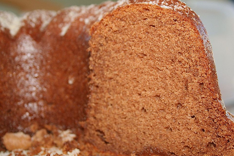 Rotweingugelhupf Rotweingugelhupf
