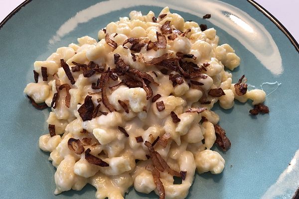 Käsespätzle mit gerösteten Zwiebeln