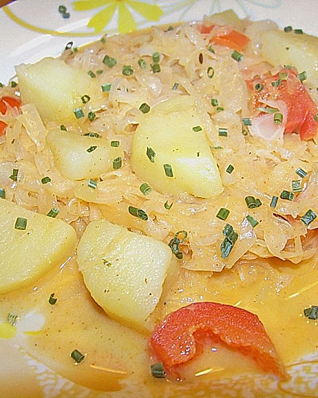 Kartoffel - Sauerkraut - Gulasch
