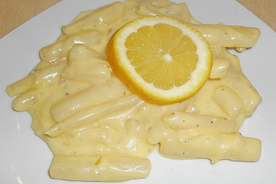 Schwarzwurzeln in Weinsauce