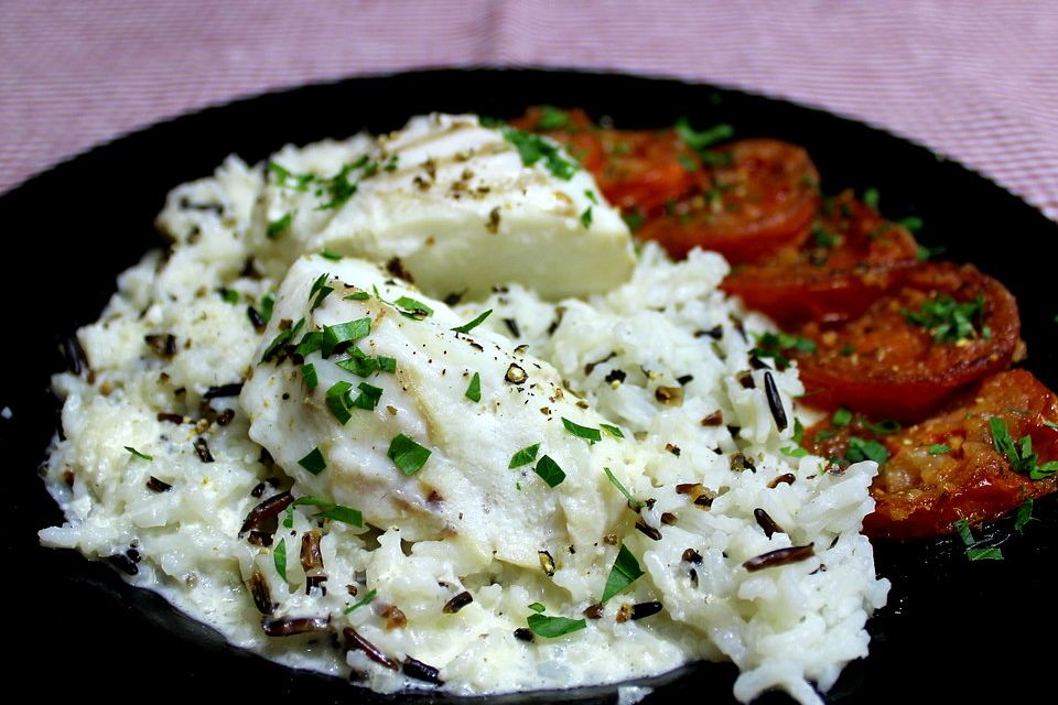 Skrei in Riesling-Sahne-Sauce auf wildem Basmatireis