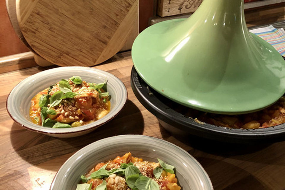Tajine mit Huhn und Sesam