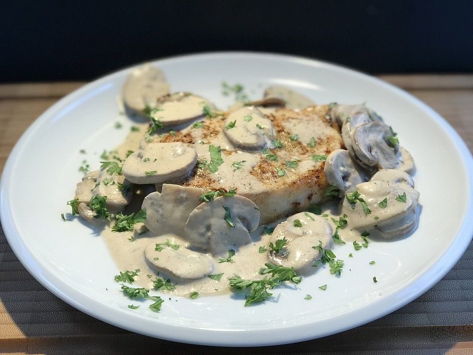 Kotelett in Champignon - Sahnesauce von KlausThoma| Chefkoch