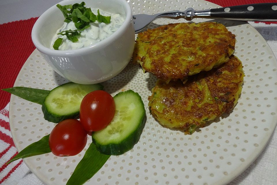 Frühlings-Rösti mit Bärlauch-Dip Frühlings-Rösti mit Bärlauch-Dip