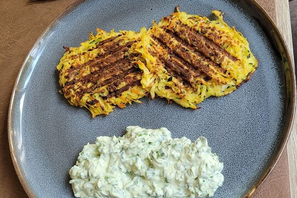 Frühlings-Rösti mit Bärlauch-Dip Frühlings-Rösti mit Bärlauch-Dip