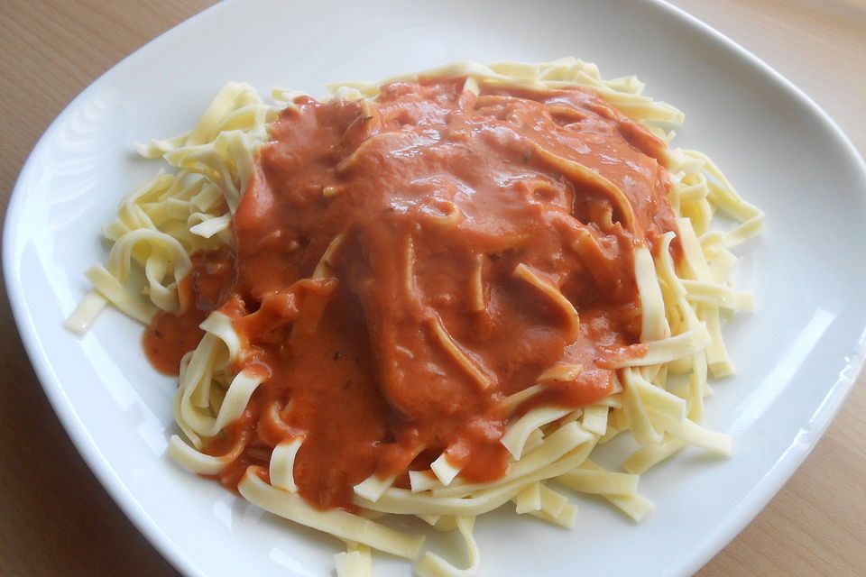 Spaghetti mit italienischer Tomatensauce