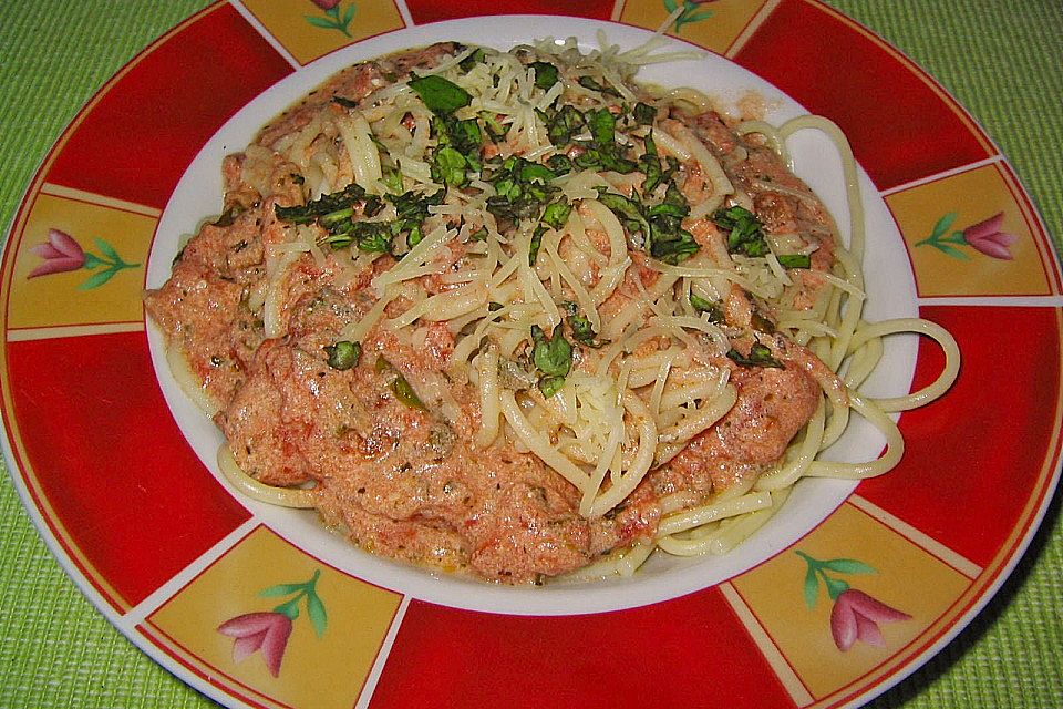 Spaghetti mit italienischer Tomatensauce