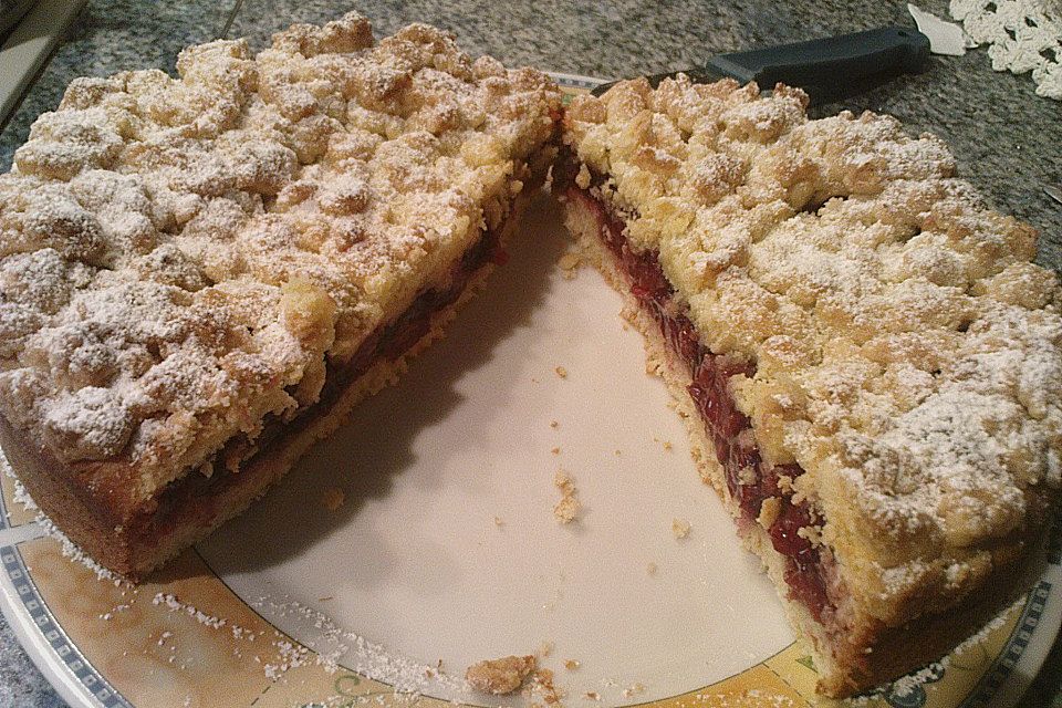 Kirsch-Himbeer-Kuchen mit Kokosstreuseln