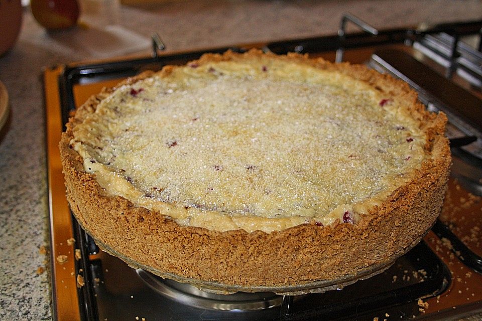 Kirsch-Himbeer-Kuchen mit Kokosstreuseln