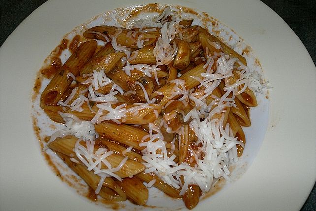 Pasta mit Tomaten - Pilz - Sauce von LuciaS| Chefkoch