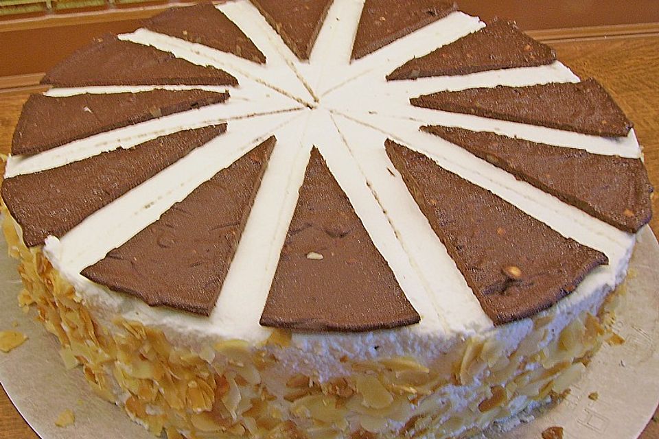 Schoko - Mandel - Sahne Torte