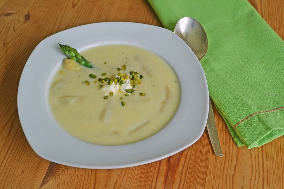 Spargelcremesuppe