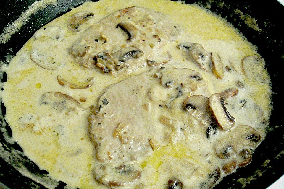 Steak in Champignon - Rahm - Sauce