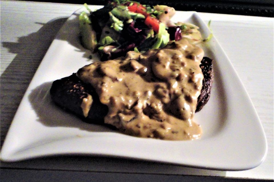 Steak in Champignon - Rahm - Sauce