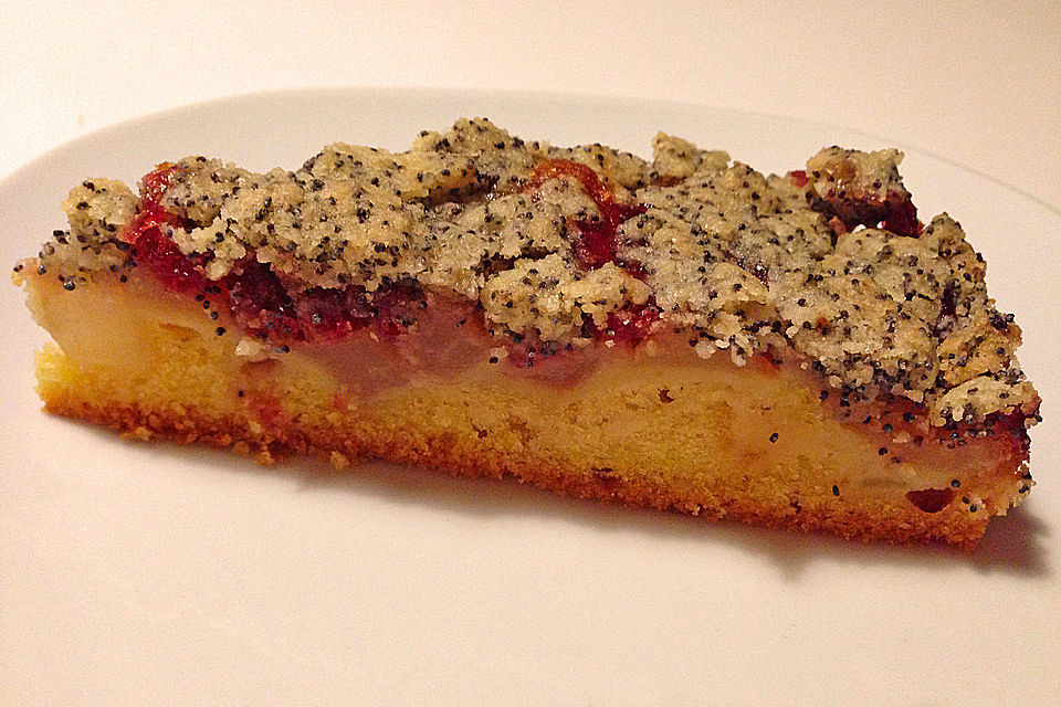 Apfel-Birnen-Kuchen mit Mohnstreusel