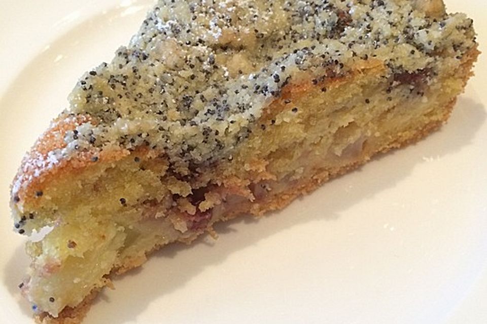 Apfel-Birnen-Kuchen mit Mohnstreusel