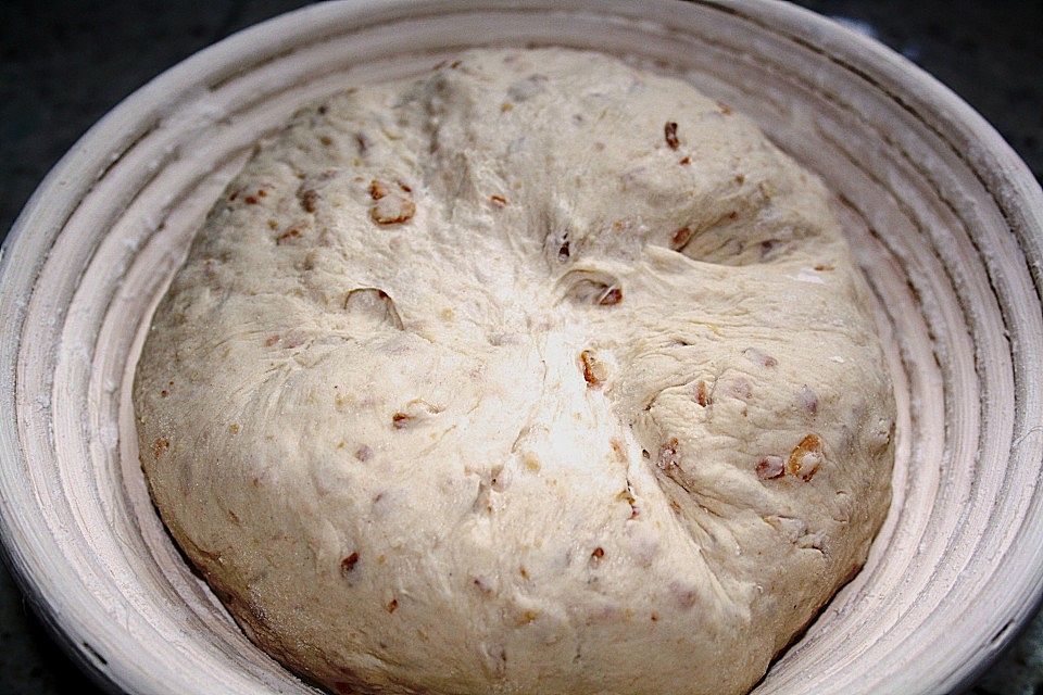 Röstzwiebel - Buttermilch - Brot