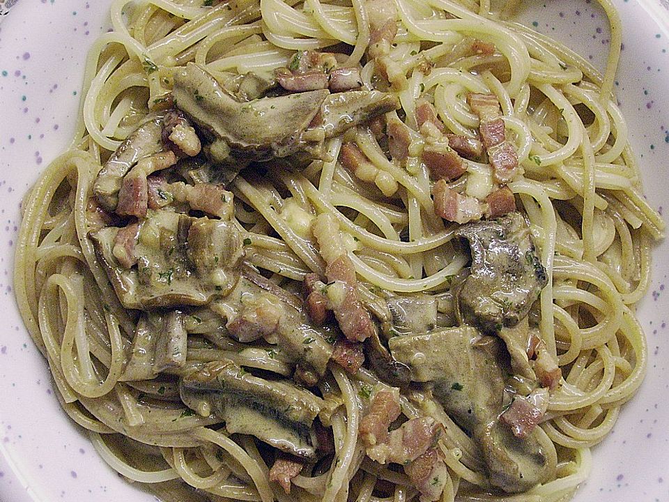 Spaghetti mit Steinpilz-Speck-Soße von miguan| Chefkoch