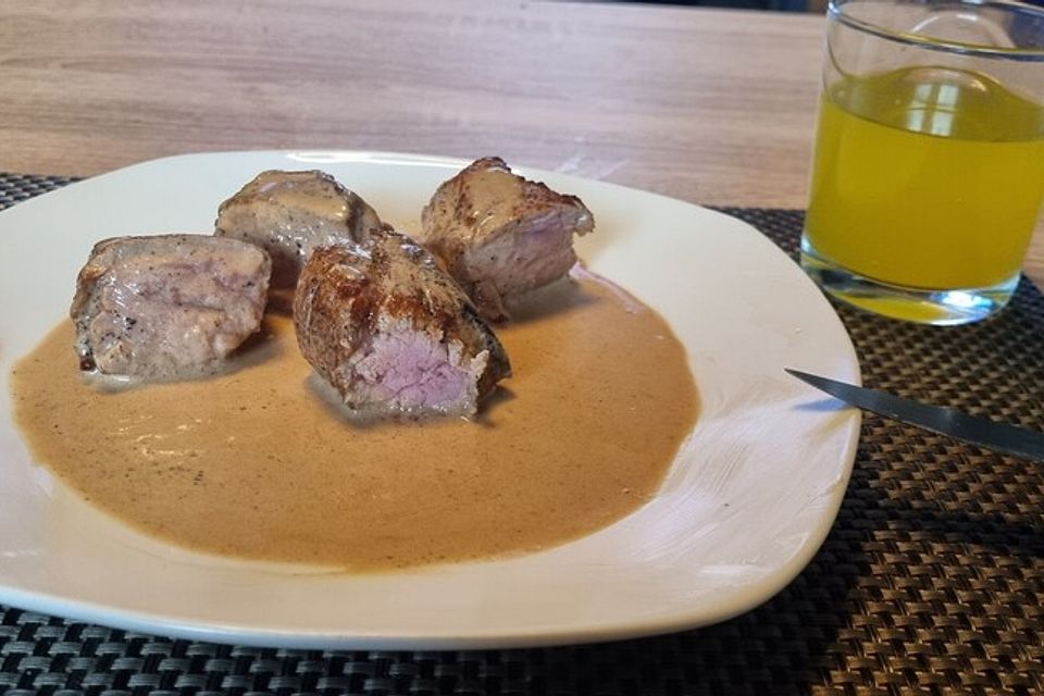 Schweinefilet in Pfefferrahm