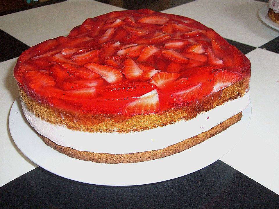 Erdbeer - Quark - Torte von 0Emma| Chefkoch