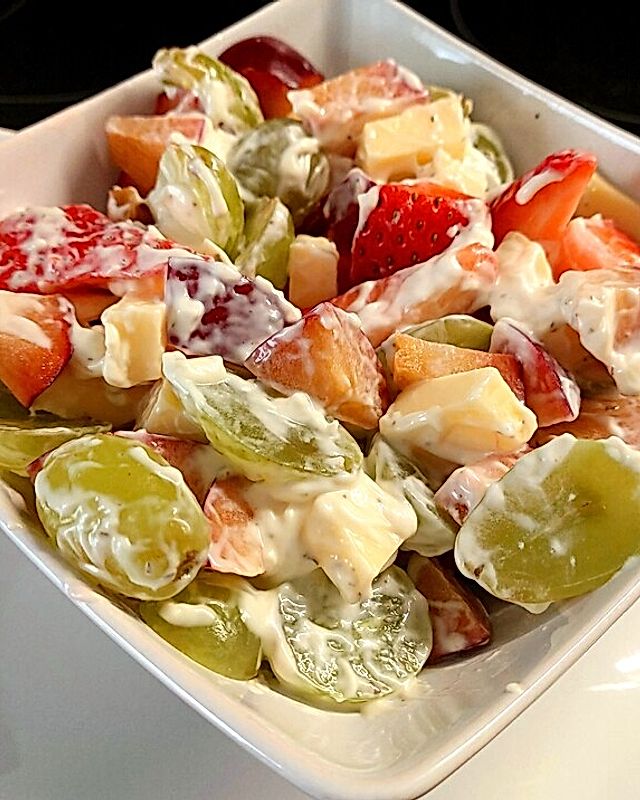 Käse - Obst Salat