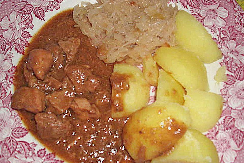 Gulasch nach Omas Rezept