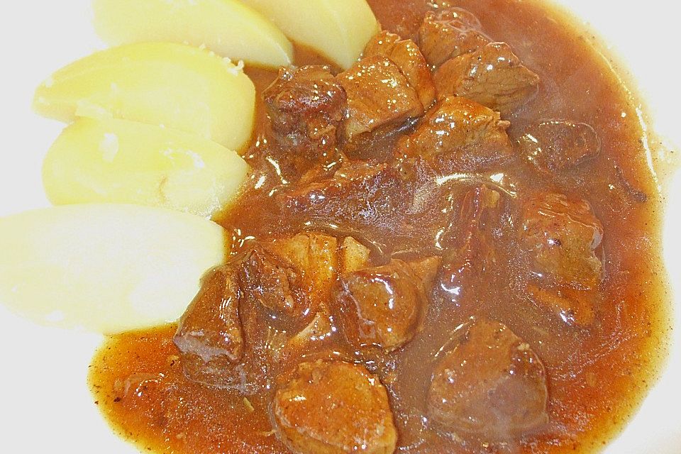 Gulasch nach Omas Rezept